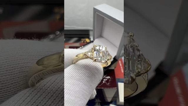 Золотое кольцо с бриллиантами смотреть онлайн