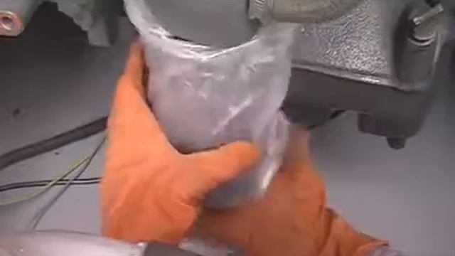 Lubricating System Preventive Maintenance of Mahindra Powerol Diesel Generators смотреть онлайн