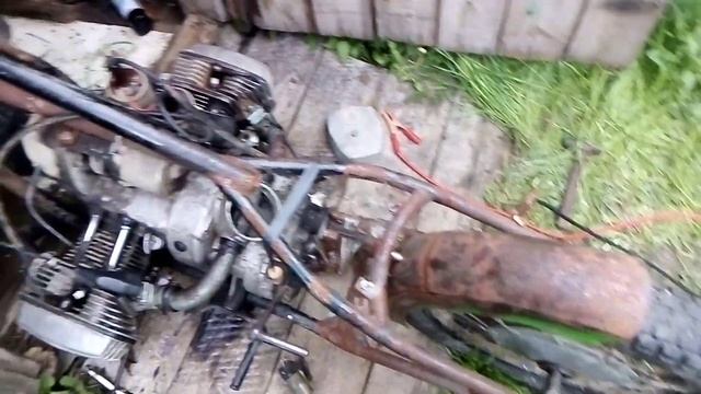 Заброшенный проект мотоцикла Днепр спустя 5 ещё жив смотреть онлайн