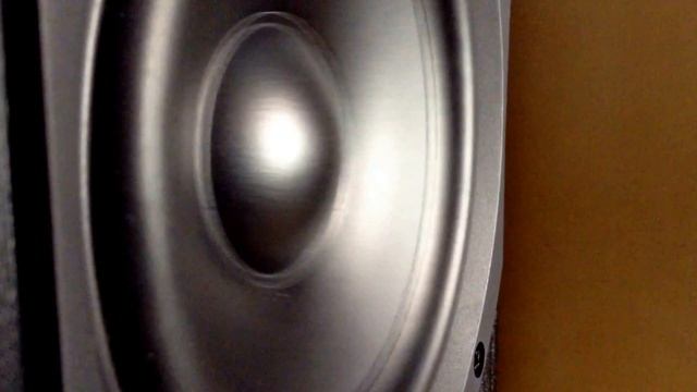 JBL LOFT 40 Bass Test mit Bass i Love You смотреть онлайн