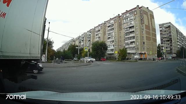 Проезд смещённого перекрёстка Ленинский район Челябинск ГАИ. Автошкола ЮУМК смотреть онлайн