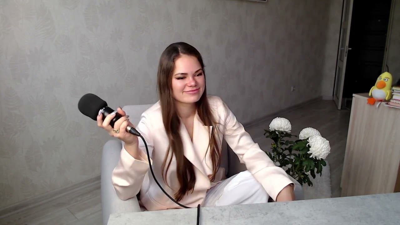 Julia Milows - НОВОГОДНИЕ ИГРУШКИ (Аркадий Хоралов кавер) смотреть онлайн