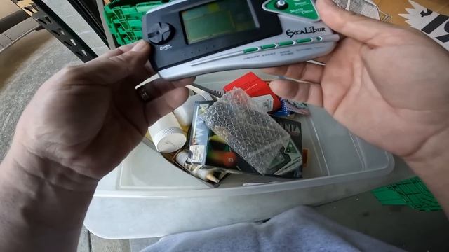 Metal box found buried inside locker estate... What's inside? Lets open it! смотреть онлайн