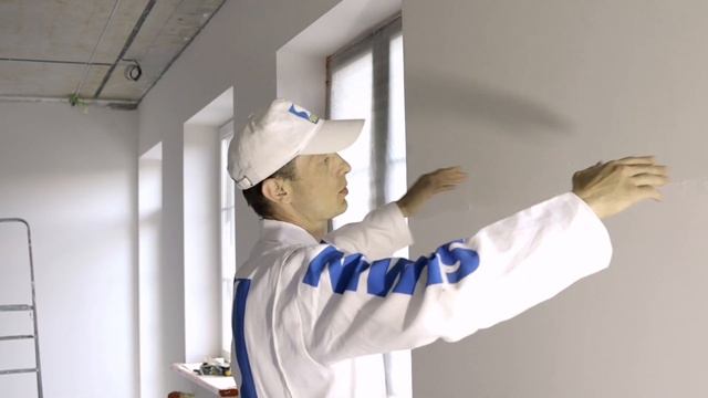 Ручной способ шпаклёвки стен. Ошибки в работе. Нанесение шпаклёвки валиком смотреть онлайн