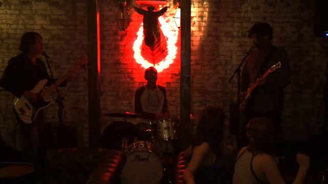 GUSTAVO MONTALVO - MARIANA ( Live @ Rio Mississippi 105 B ) смотреть онлайн