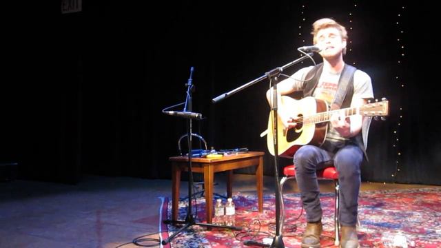 Kyle Riabko - Teach Me (medley in the middle) (live) смотреть онлайн