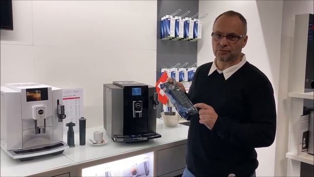 První spuštění kávovaru Jura E8 смотреть онлайн