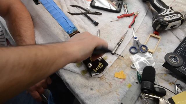 Completed Gibson Les Paul Restore Project - Final Assembly and Pics - BigDGuitars смотреть онлайн