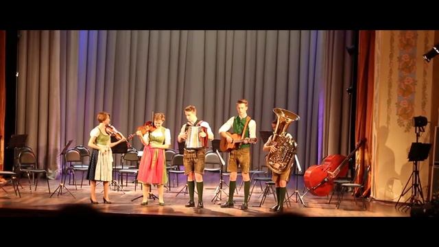 Steirisch aufg’spielt и оркестр Классика - Австрийская музыка - Штирийская гармонь смотреть онлайн