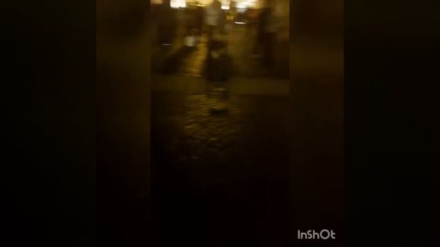 МЫ С СЕМЬЁЙ ПРИШЛИ НА ДВОРУОВУЮ ПЛОЩАДЬ ГДЕ НАХОДИТСЯ ЁЛКА ЗА 13 МИЛЛИОНОВ РУБЛЕЙ🤤🤤🤤🤤