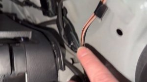 Разбор задней полки Toyota Corolla