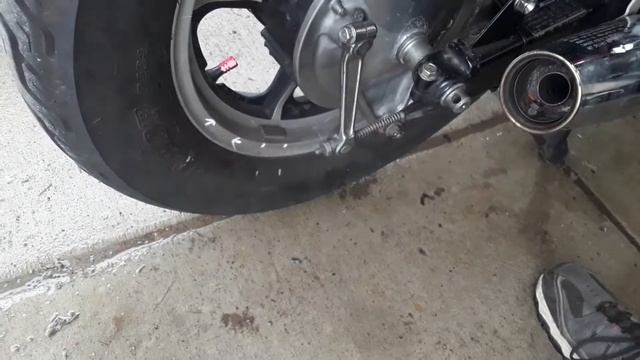 1986 Honda VF700C Magna Stock Exhaust (Modified Baffles) Sound Sample смотреть онлайн