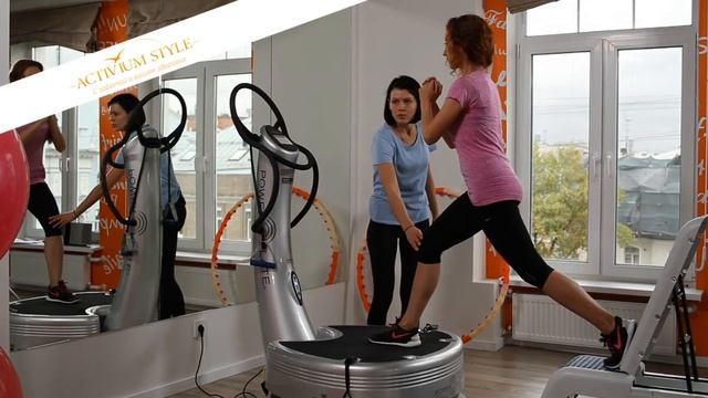 Комплекс упражнений для ног и ягодиц. Тренажер Power Plate смотреть онлайн