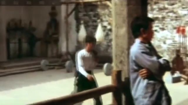 Мастерство и тренировка кунг фу отважного Юй Яна | Skill and training kung fu brave Yu Yan смотреть онлайн