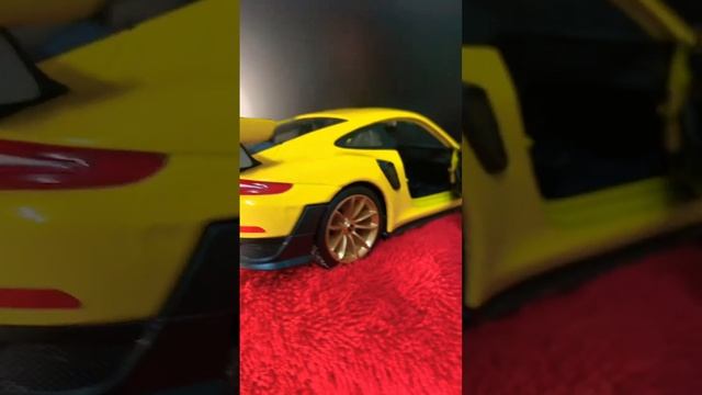 Porsche 911 GT2 RS