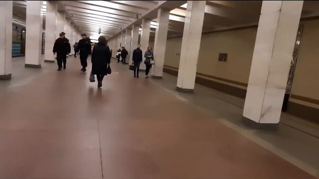 МОСКОВСКОЕ МЕТРО. СТАНЦИЯ КУЗЬМИНКИ смотреть онлайн