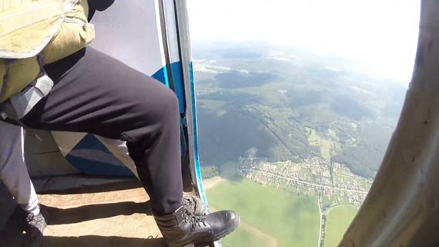 Прыжок с парашютом Д-10 (аэродром Грань 17.06.2017) смотреть онлайн