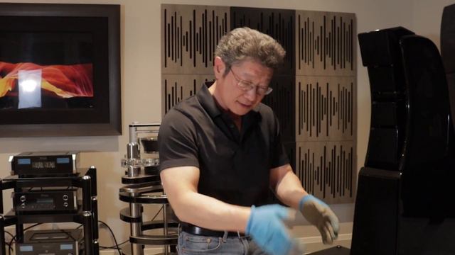 Uncrating D'Agostino Relentless 800 Power Amplifier