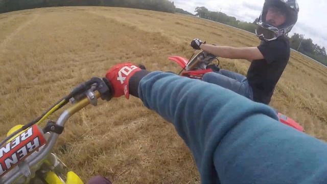 RM85 VS CR85 Races