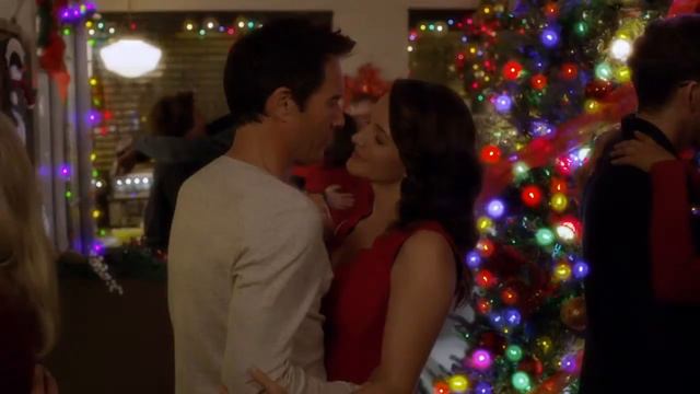 A HEAVENLY CHRISTMAS DVD Release Trailer смотреть онлайн