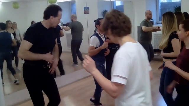 Бачата в Школе танцев Чино - Frank Reyes "Princesa" смотреть онлайн