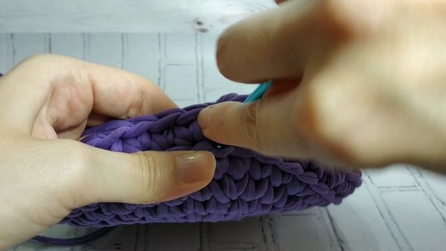 DIY Корзина из трикотажной пряжи, витой узор, узор веретено, узор спираль смотреть онлайн