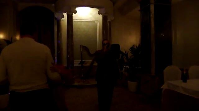 Юрий Царь исполняет песню" Там, где клён шумит " в ресторане" Ривьера" 24.02.2018!!. смотреть онлайн