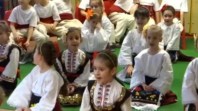 За RICHMART VINTAGE - Децата от 4 Б група на ЦДГ Синчец, град Варна смотреть онлайн