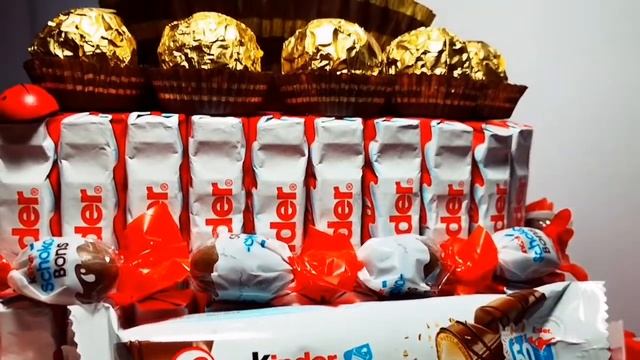 KINDER CHOCOLATE CASTLE смотреть онлайн