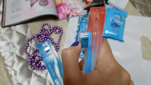 Распаковка заказа по 1 каталогу Oriflame 2022 смотреть онлайн