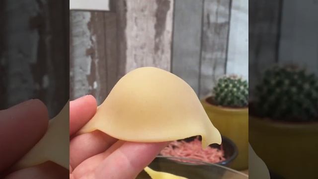 Конкильони с начинкой в соусе смотреть онлайн