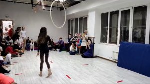 Воздушное кольцо дети | Воздушная гимнастика | Воздушная акробатика