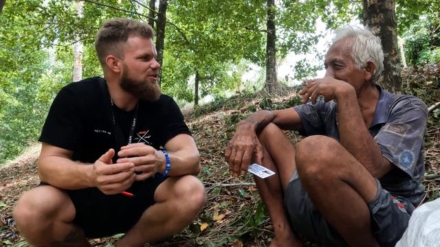 PULAU PISANG ? Bule Living with Local Family on Banana Island ?? Wisata Lampung смотреть онлайн