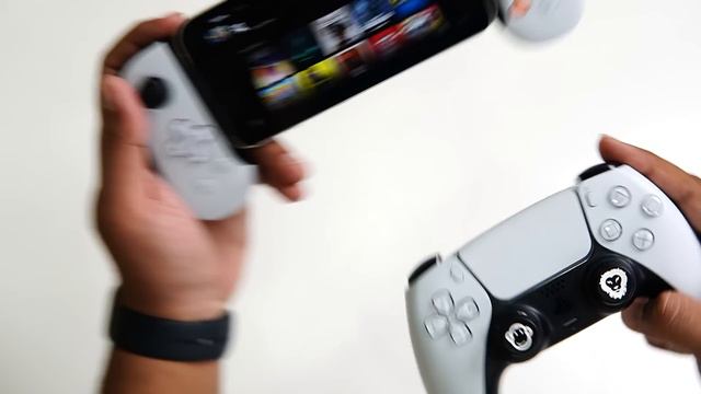 Playing PS5 Games On iPhone 13 ! (Hindi) смотреть онлайн