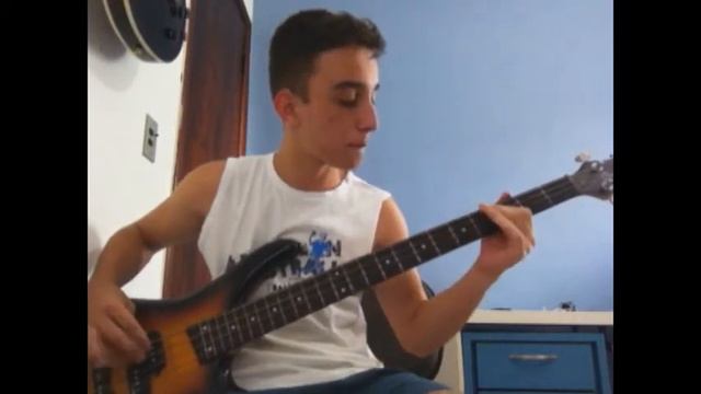Green Day - Basket Case Bass cover смотреть онлайн