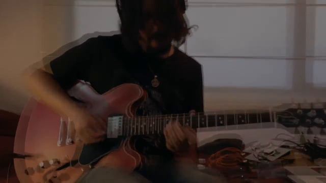 Gibson ES335 Satin Demo смотреть онлайн