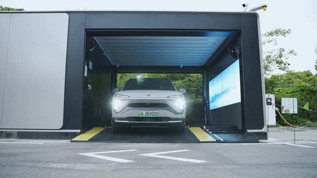 Faster and Smarter! Check out NIO's new Swap Station. смотреть онлайн