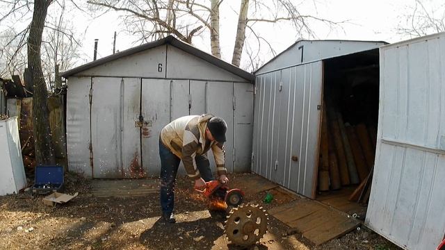 НАСАДКА НА БЕНЗОПИЛУ- БОЛГАРКА! ТЕСТИРУЮ В РАБОТЕ! смотреть онлайн