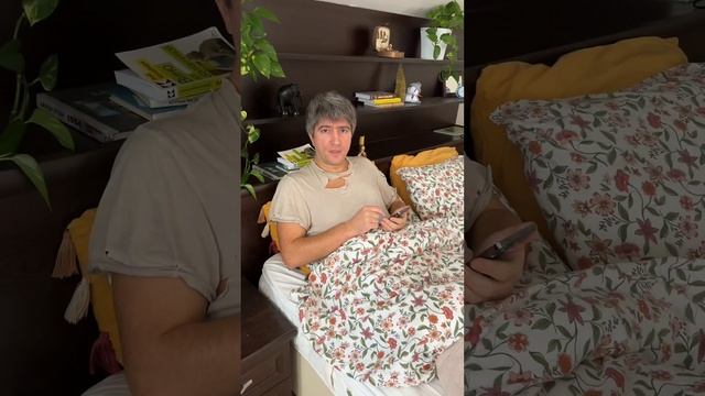 Ты зачем надел рваную майку?  #Shorts #юмор #ирония #семья