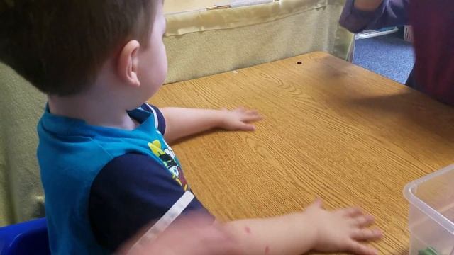 JDT at TEACCH Autism Program - playing what's in the bag game смотреть онлайн