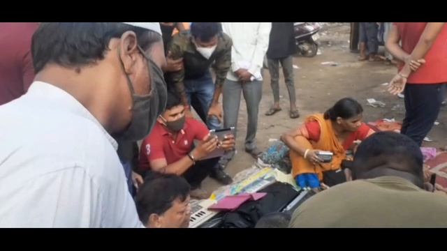 Chor bazar Delhi iphone in 1500 Dslr in 1000, laptop shoes #chorbazar #chorbazardelhi смотреть онлайн