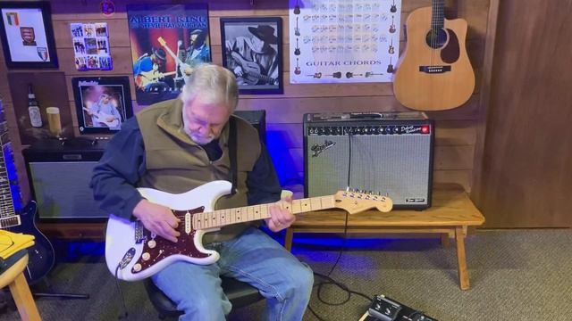 Fender deluxe reverb fender mim strat смотреть онлайн