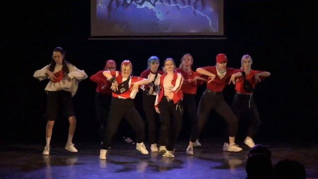 [FIRE COVER FEST 2022] Stray Kids - Domino dance by Adsomnia&HpZ Entertainment смотреть онлайн