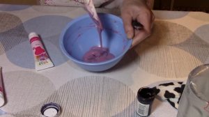 Белые или цветные подтеки на торте