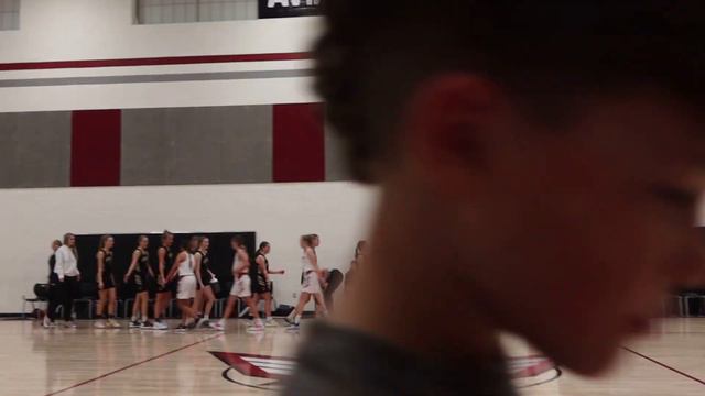 Wow Going To 3 Games ln One Day смотреть онлайн