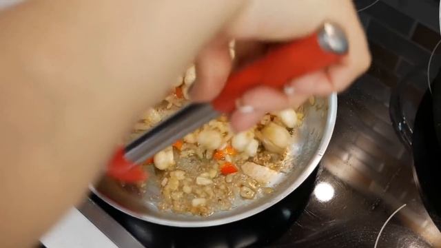 Салат БОГАТСТВО. Съедят за пять минут. Мясной САЛАТ на Новогодний стол, цыганка готовит. смотреть онлайн