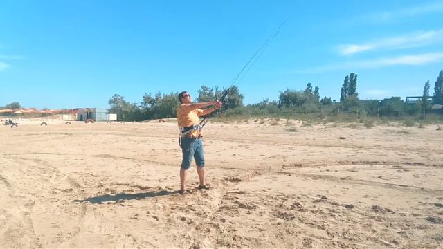 Кайтсерфинг в Крыму. Бархатный сезон. Новоотрадное смотреть онлайн