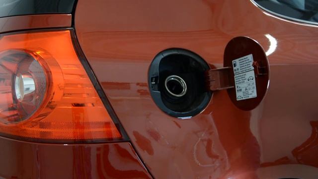 Gas cap cover removal VW Golf mk5 смотреть онлайн