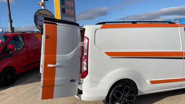 2015 15 FORD TRANSIT CUSTOM 2.2 TDCI 290 100 BHP L1 H1 **SPORTS PACK**FSH**ONE OWNER** смотреть онлайн