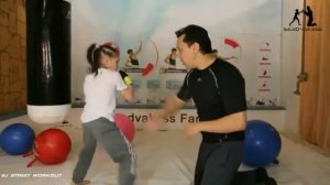 Самая сильная девочка боксер